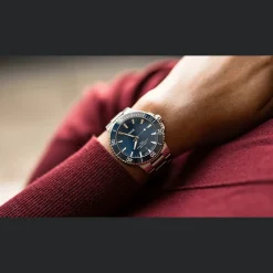 Aquis Date 41,5mm